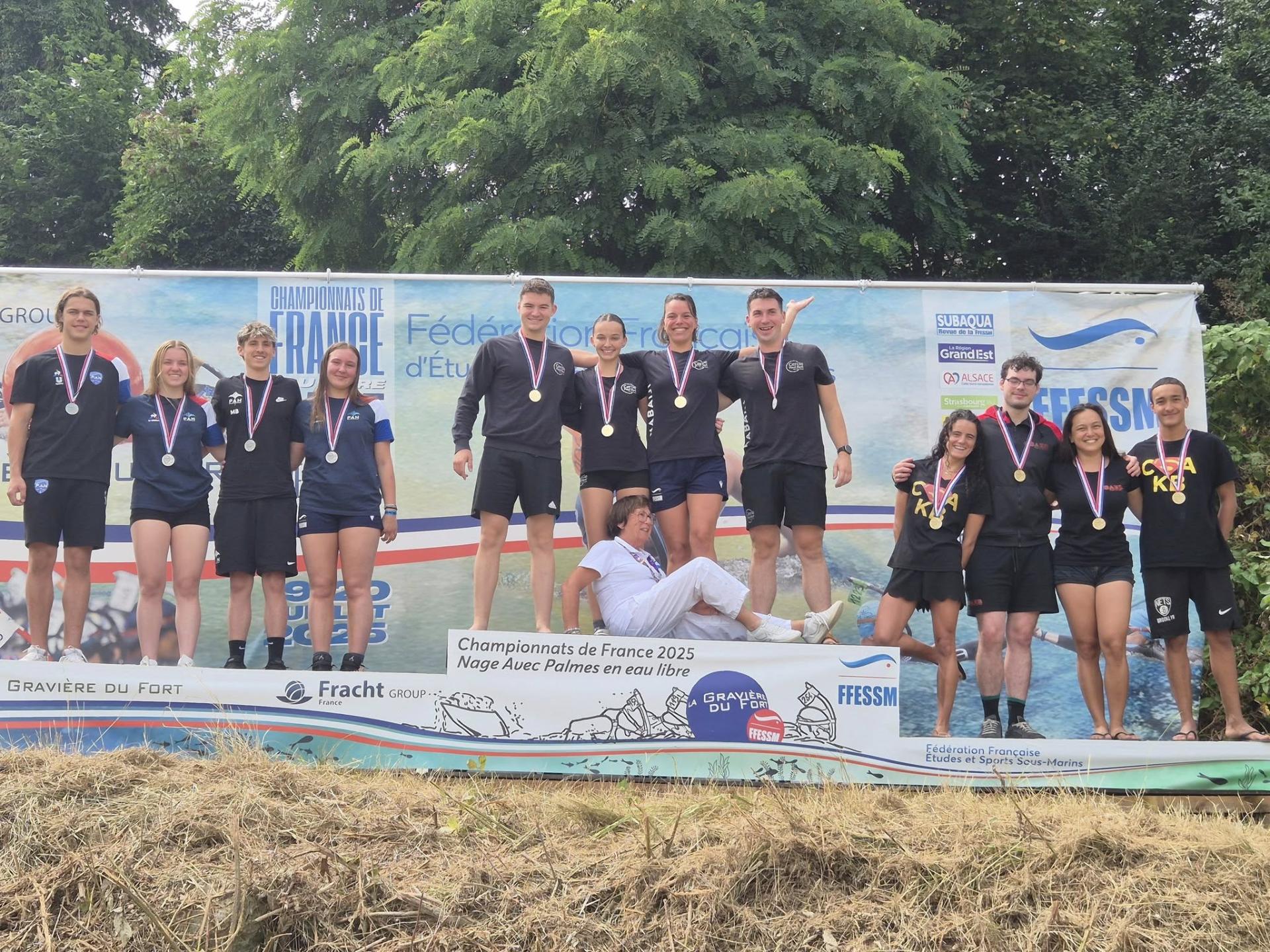 Podium relais eau libre